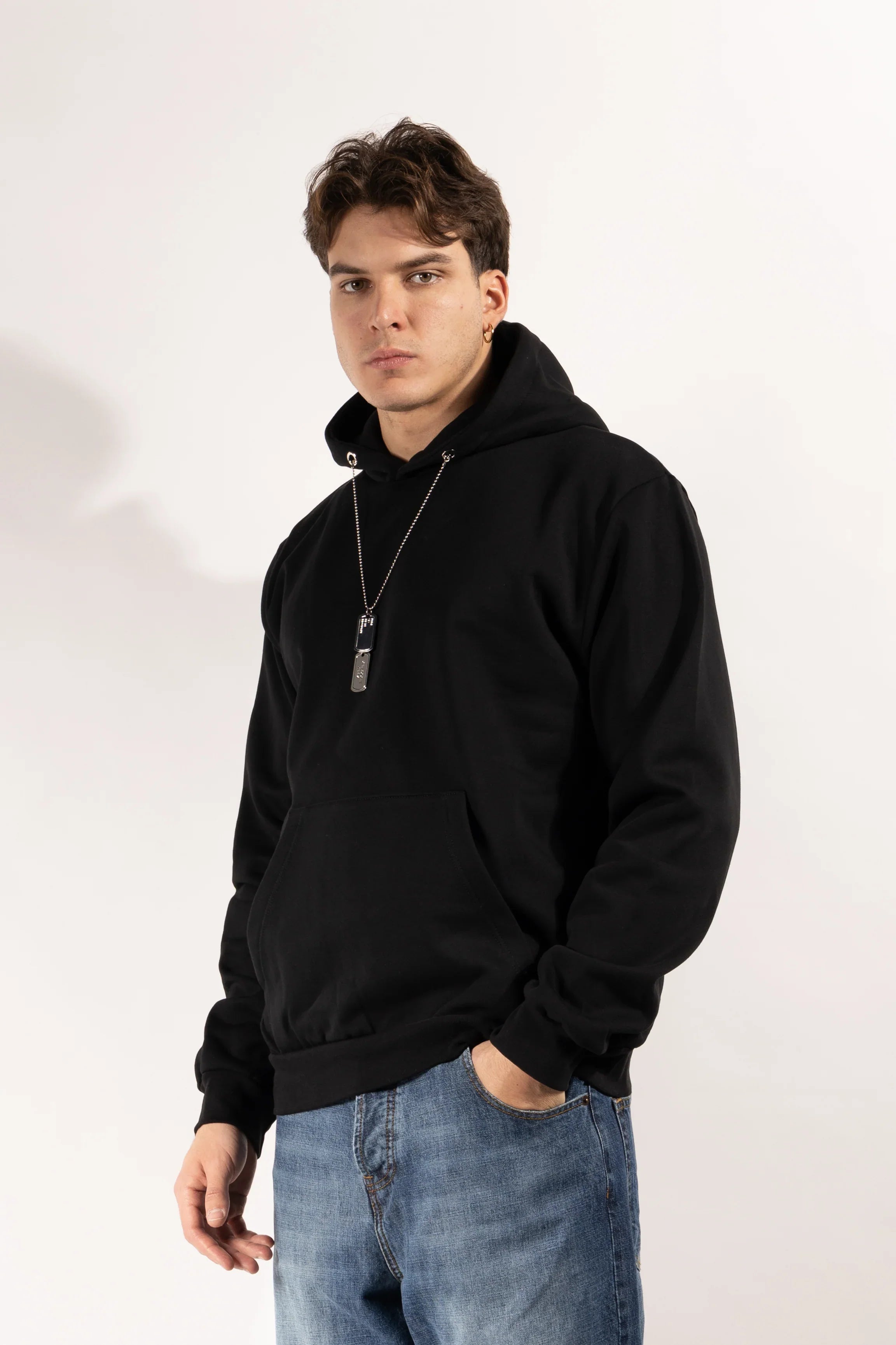 SUDADERA CON CAPUCHA U955